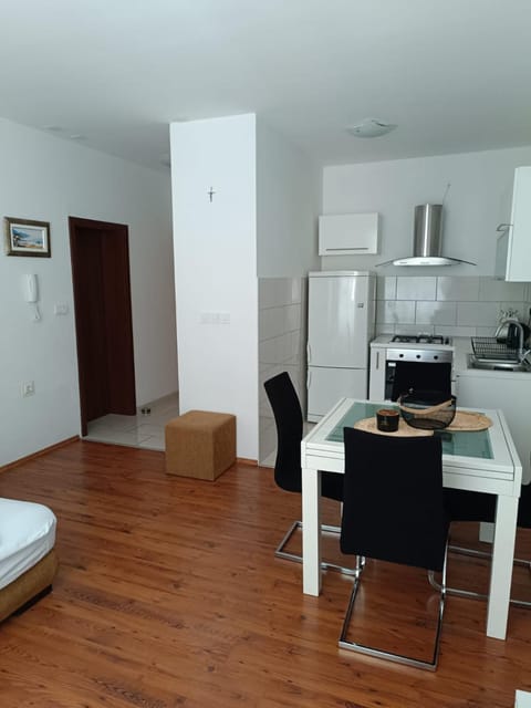 lino Apartment in Dubrovnik-Neretva County