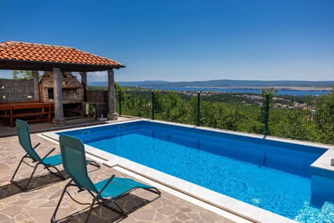 Patio, Natural landscape, View (from property/room), Pool view, Sea view, Swimming pool, sunbed