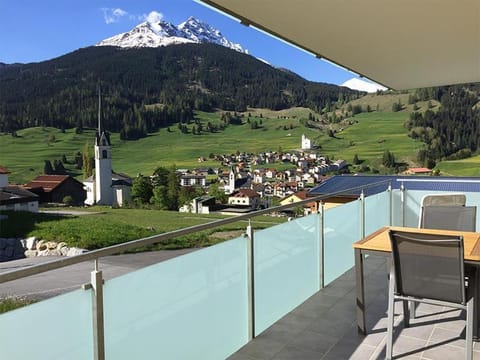 Spring, Natural landscape, Balcony/Terrace, Mountain view