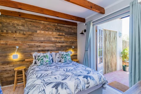 Protea Room Franschhoek Central Apartment in Franschhoek