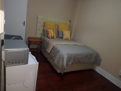 Helpful lodge Bed and Breakfast in Cape Town