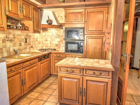 Appartement spacieux au centre de Morzine avec garage privé - FR-1-524-2 Apartment in Montriond