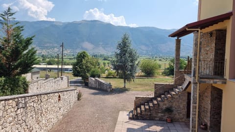 Natural landscape, Garden view, Mountain view