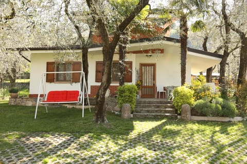 Patio, Facade/entrance