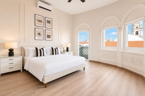 Bed, Photo of the whole room, Bedroom, air conditioner