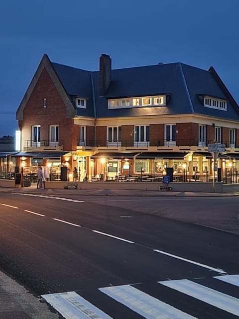 Property building, Night, Street view