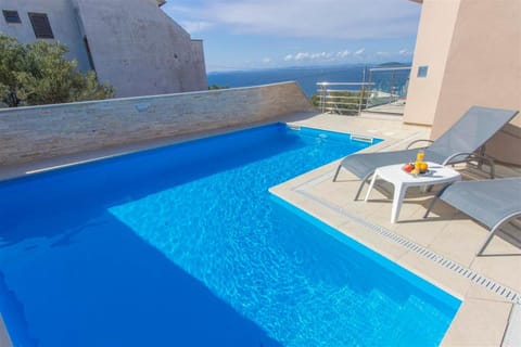 Sea view, Swimming pool