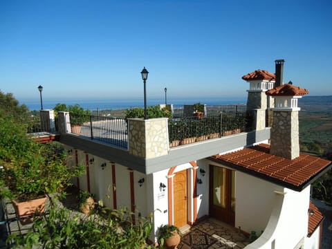 BBQ facilities, Solarium, Balcony/Terrace, Sea view