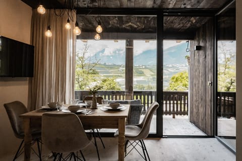 Bäcksteinerhof Farm Stay in Merano