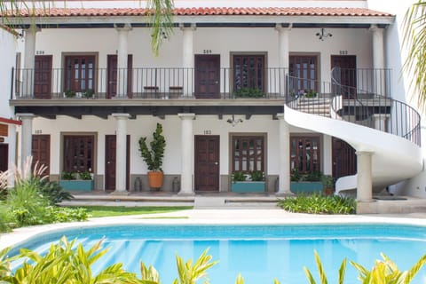 Property building, Pool view, Swimming pool