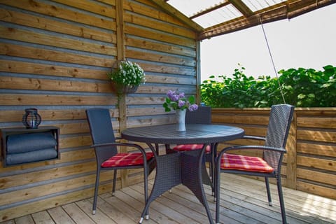 Patio, Balcony/Terrace