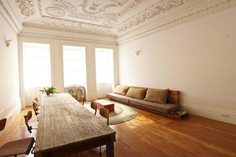 Living room, Seating area, Dining area, Street view