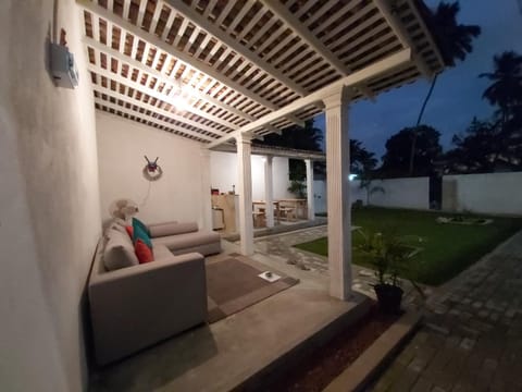 Facade/entrance, Seating area