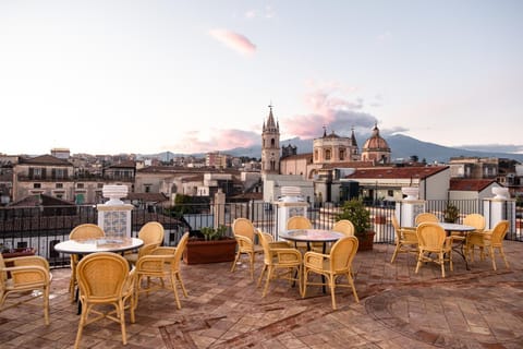Balcony/Terrace, City view