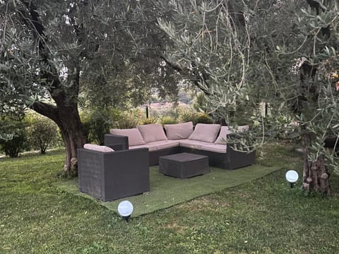 RedHouse Pesina House in Lake Garda