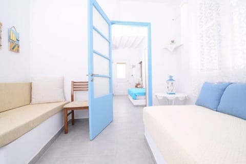 Seating area, Bedroom