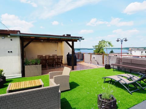 Patio, Summer, View (from property/room), Balcony/Terrace, Lake view