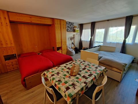 Bed, Living room, Bedroom