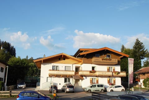 Property building, Day