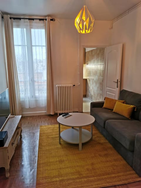 Studio bien placé pour visiter Paris Apartment in Vincennes