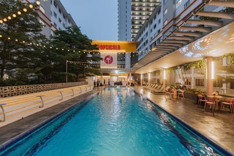 Pool view, Swimming pool