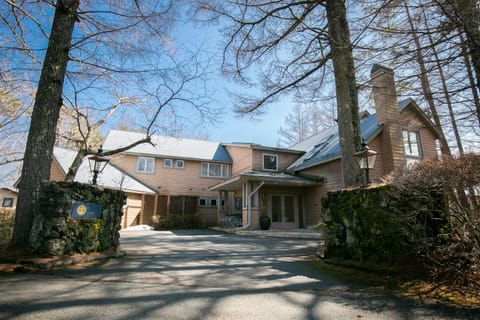 Property building, On site