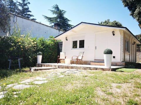 Property building, Garden view