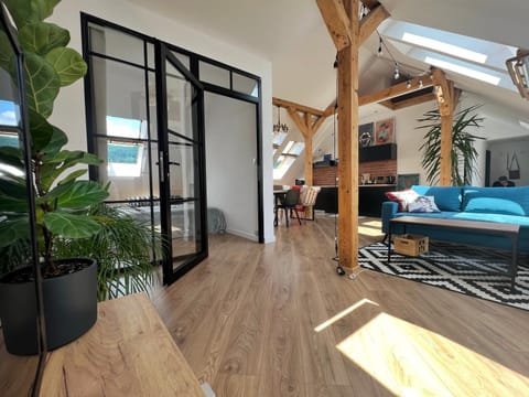 Living room, Bedroom, kitchen