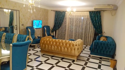 TV and multimedia, Seating area
