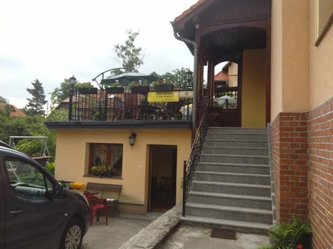 Property building, Facade/entrance