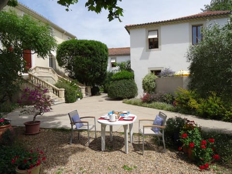 Property building, Garden