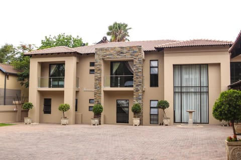 Property building, Day