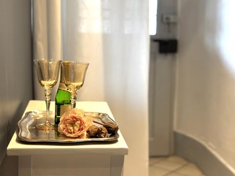 Facade/entrance, Decorative detail