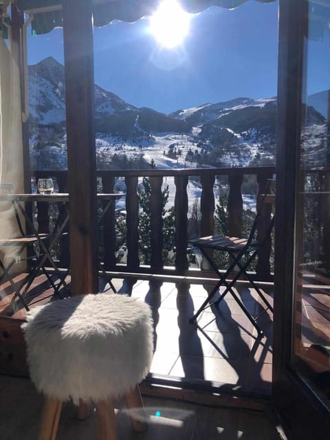 Winter, Balcony/Terrace, Mountain view