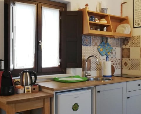 Kitchen or kitchenette, kitchen