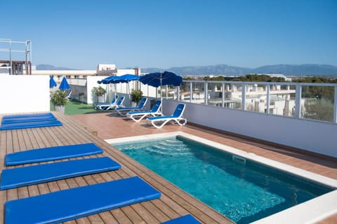 Balcony/Terrace, Swimming pool, Swimming pool