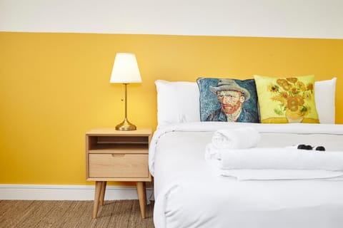 Bed, Bedroom
