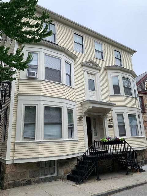 Cleveland House Inn Inn in Newport