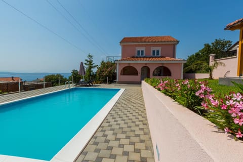 Property building, Pool view, Swimming pool