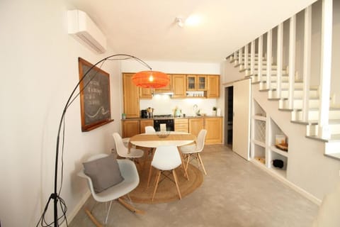 Kitchen or kitchenette, Living room, Dining area