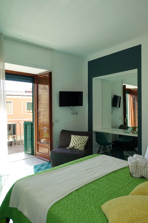 Ninina Boutique Suites Bed and Breakfast in Salerno