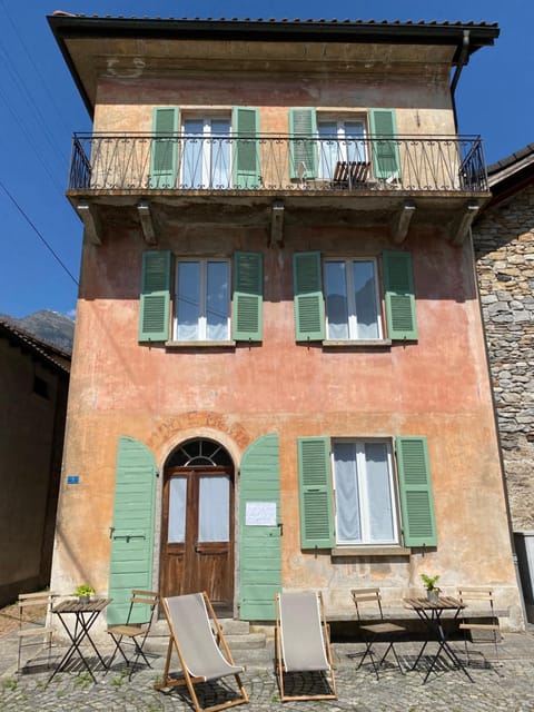 Casa Vino e Birra Apartment hotel in Canton of Ticino