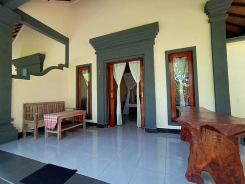 Patio, Balcony/Terrace, Seating area