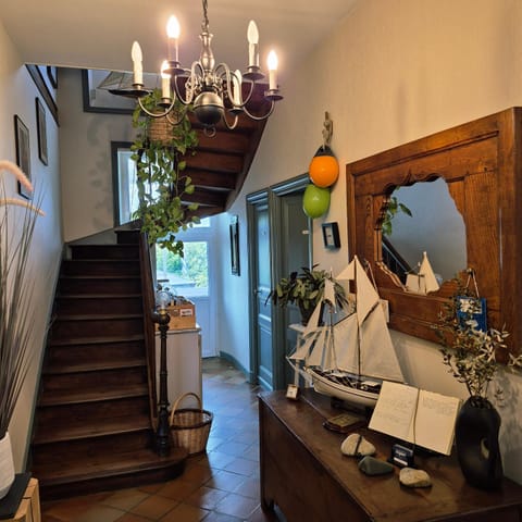 Property building, Lobby or reception