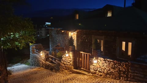 Property building, Patio, Facade/entrance, Street view