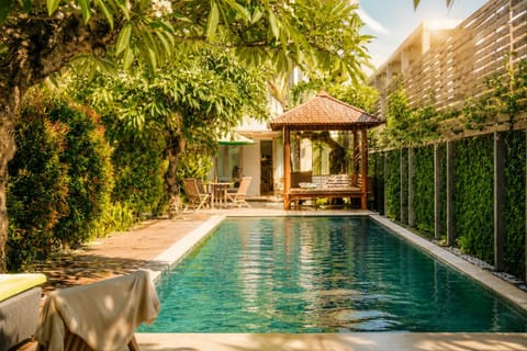 Property building, Swimming pool