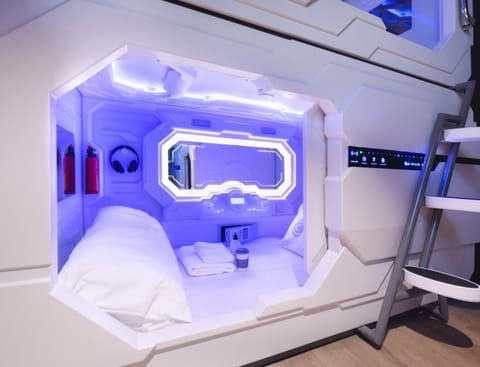 Bed, bunk bed