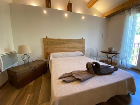 A MANDRIA, appartements avec cuisine 30m2, patio, vue Montagnes et citadelle, 5 minutes à pied du centre ville et des rivières House in Corsica
