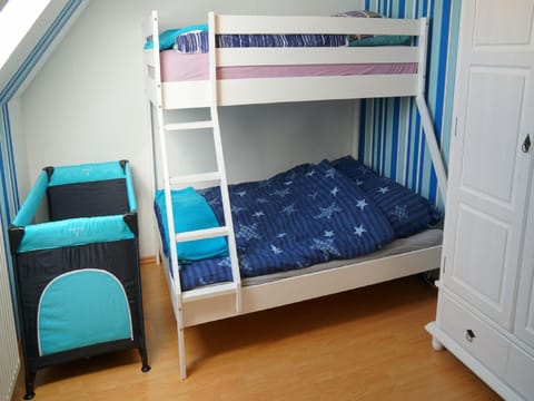 bunk bed