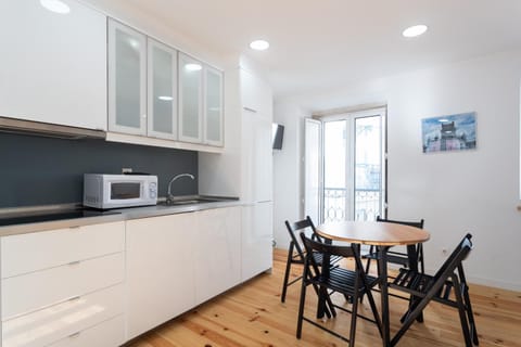 Kitchen or kitchenette, Living room
